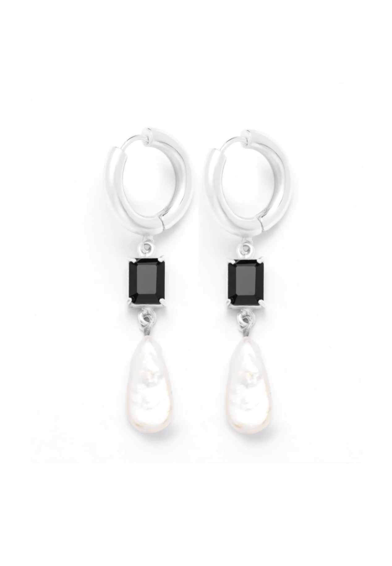 ONIX & PEARL LOA HOOP